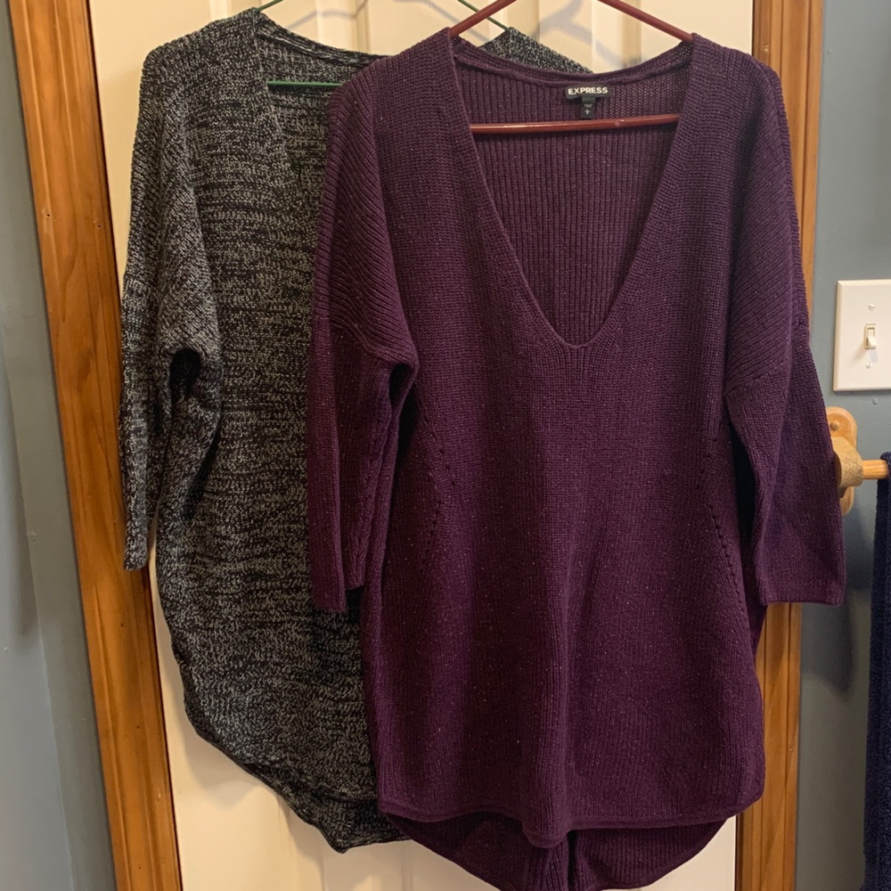 Express Women's Sparkly Purple and Black Marbled V-Neck Sweaters